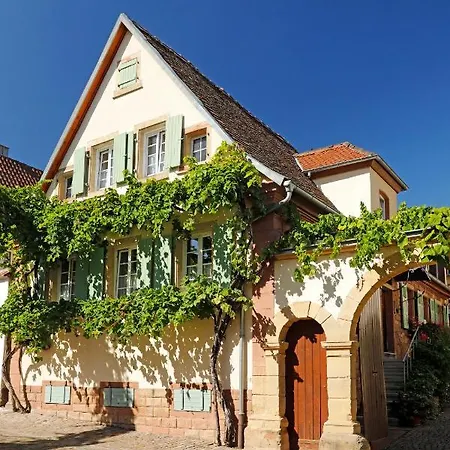Konukevi Gaestehaus Zum Weinbauer