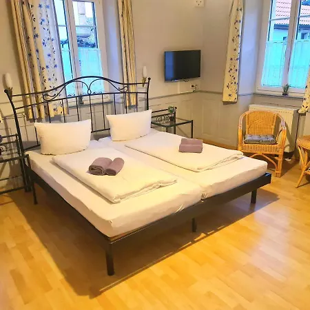 Gaestehaus Zum Weinbauer *