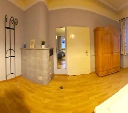 Konukevi Gaestehaus Zum Weinbauer *